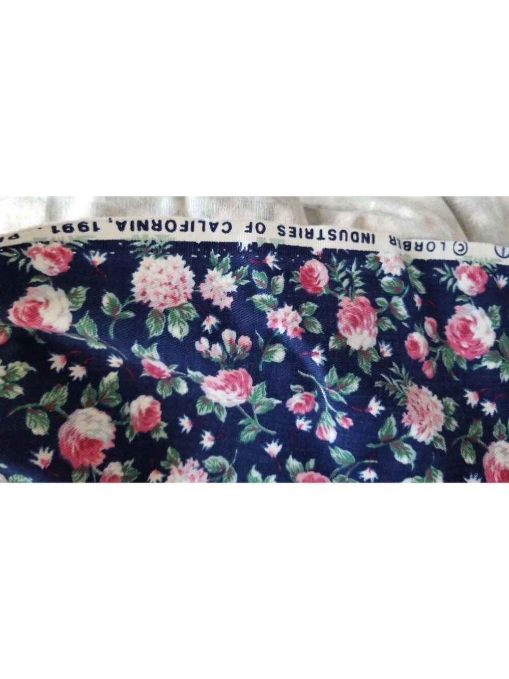Material Blue Flowers Pink White Green Blue 6 yards X 60" for Shirt Craft Mat